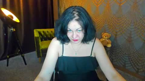 Iris online show from July 18, 6:12 pm