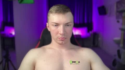 Snapshot of iron__chapman chatting on February 22, 10:08 pm Iron online show from February 22, 10:08 pm