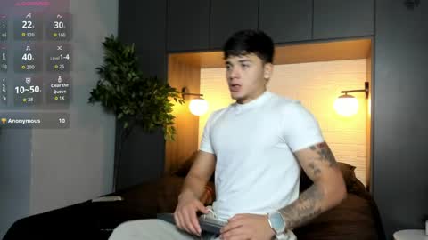 Iron Tous online show from April 6, 10:00 pm