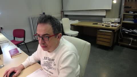Snapshot of ironchrome chatting on March 4, 7:36 am IronChrome online show from March 4, 7:36 am