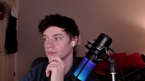 Sam online show from December 7, 1:03 am