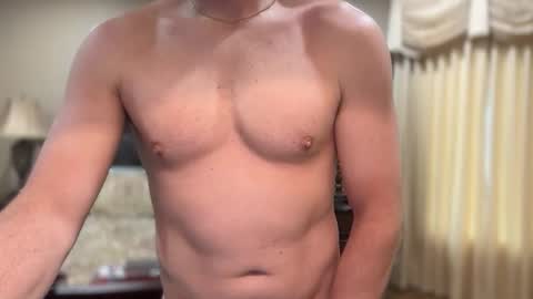 Snapshot of ironwoodbusy1986 chatting on December 19, 8:05 pm Leo online show from December 19, 8:05 pm