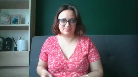 Snapshot of irresistibleparis chatting on July 24, 5:27 am Paris online show from July 24, 5:27 am