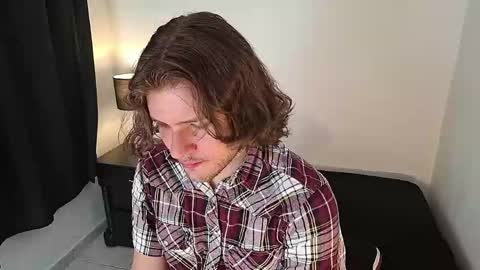 Snapshot of is_jesus chatting on May 27, 2:08 am Jess online show from May 27, 2:08 am