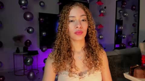 isa_____ online show from March 1, 1:43 am