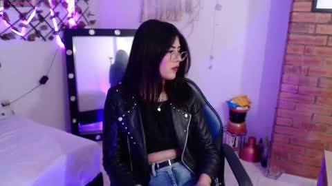 isabela online show from November 6, 11:15 pm