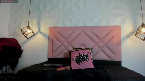 Snapshot of isa_cute_1 chatting on May 25, 8:04 pm ISABELLA online show from May 25, 8:04 pm