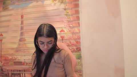    online show from October 10, 10:25 am