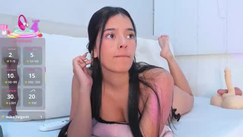 Snapshot of isa_queenn chatting on September 11, 7:25 pm ISA online show from September 11, 7:25 pm