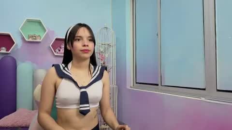 Snapshot of isaa_skinnyy chatting on June 13, 3:48 am Isaa Skinny online show from June 13, 3:48 am
