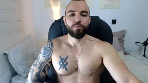 Isaac carter online show from September 9, 11:10 am