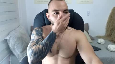 Isaac carter online show from November 20, 11:10 am