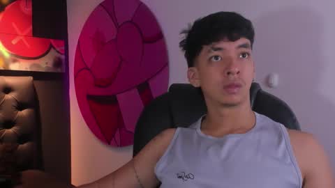 Snapshot of isaac_cryston chatting on September 16, 8:10 pm isaac_cryston online show from September 16, 8:10 pm