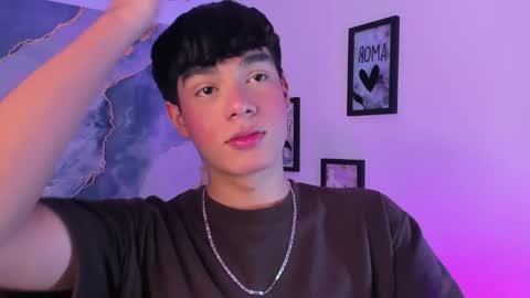 Isaac Kurtt online show from December 22, 8:06 pm