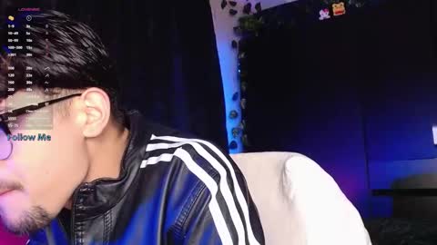 Isaac Saenz. online show from December 18, 11:40 pm