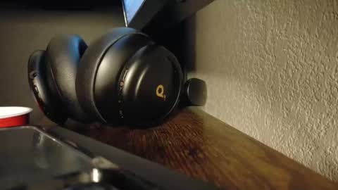 isaac online show from February 2, 4:00 am