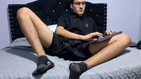 Isaac online show from October 2, 1:01 am