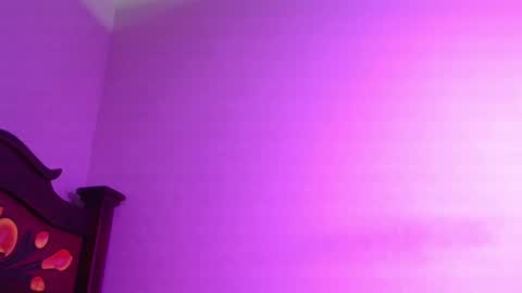 isaac online show from January 3, 11:33 pm