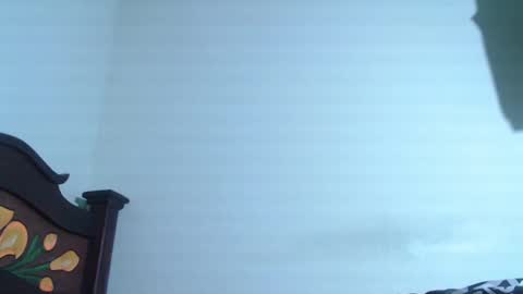 isaac online show from January 19, 7:46 am