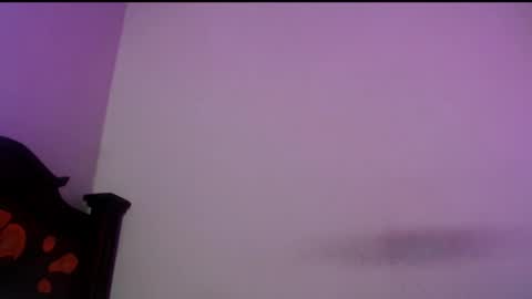 isaac online show from March 6, 5:03 am