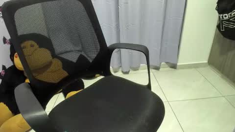 isaac online show from October 26, 5:02 am