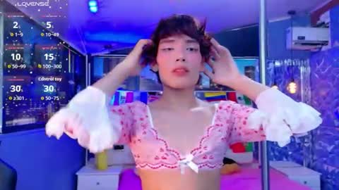 isaacnova online show from June 30, 8:43 pm