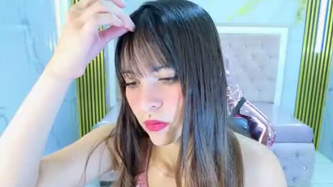 Snapshot of isabeau_s chatting on June 20, 1:36 pm isabeau_s online show from June 20, 1:36 pm