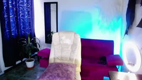 isabel online show from April 13, 8:36 pm