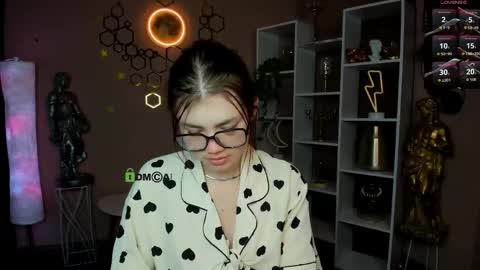 isabel online show from April 15, 8:20 pm