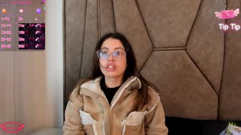 Snapshot of isabela_colins chatting on September 30, 12:32 pm isabela Collins online show from September 30, 12:32 pm