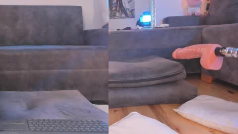 Isabela online show from February 25, 3:05 pm