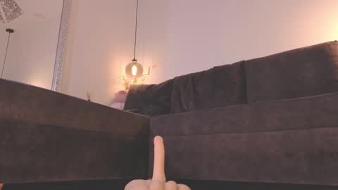 Isabela online show from December 15, 11:47 am