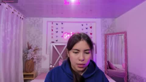 ISABELA  online show from March 12, 11:38 am