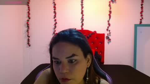isabella49032 online show from April 16, 3:24 pm