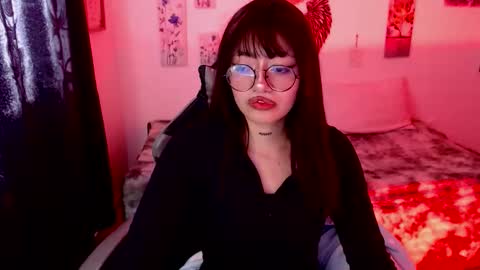 isabella__222 online show from June 3, 7:08 pm