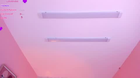 Snapshot of isabella__milf chatting on April 17, 7:17 pm isabella__milf online show from April 17, 7:17 pm