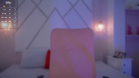 Isa  online show from February 5, 4:03 pm