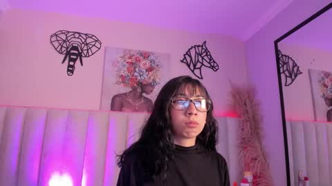 isabella_crofts online show from November 19, 3:06 am