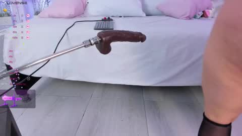 Isa online show from November 22, 4:11 am