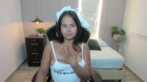 Snapshot of isabella_florez22 chatting on January 3, 7:18 pm Isabel florez online show from January 3, 7:18 pm