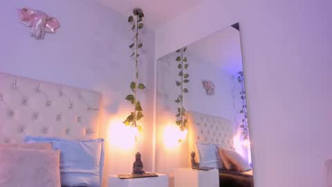   online show from February 19, 1:51 am