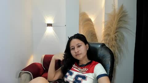 Snapshot of isabella_grace18 chatting on May 6, 4:41 am Isabella online show from May 6, 4:41 am