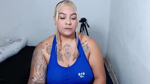  estefania online show from April 14, 10:43 am