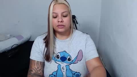  estefania online show from April 18, 10:41 am