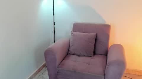 ISABELLA online show from December 2, 12:38 am