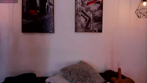  Isabel Lopez online show from March 5, 12:00 pm