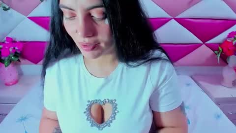 Snapshot of isabella_mora_ chatting on May 16, 3:14 am Isabella online show from May 16, 3:14 am