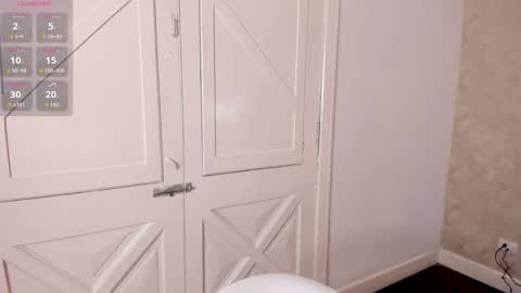 Snapshot of isabella_roberts13 chatting on September 10, 9:37 pm isa online show from September 10, 9:37 pm