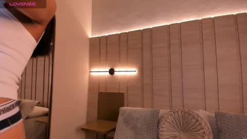 Snapshot of isabella_roberts13 chatting on September 11, 7:47 pm isa online show from September 11, 7:47 pm