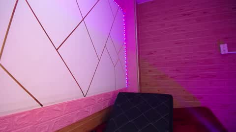 isabella_roseee online show from January 6, 5:22 am